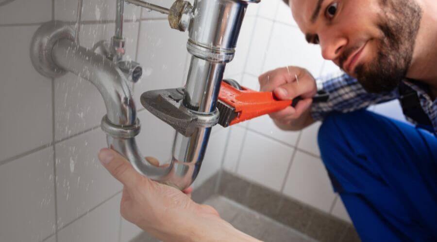 Local tankless water heater installation in Holdenville, OK